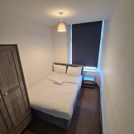 24Hr Self Check In Apartment Central Барнсли Экстерьер фото