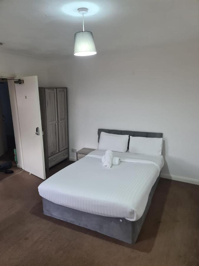 24Hr Self Check In Apartment Central Барнсли Экстерьер фото